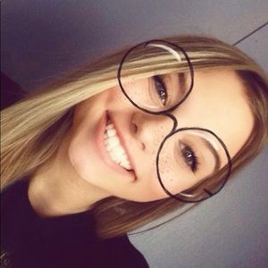 Meet your Posher, Paige